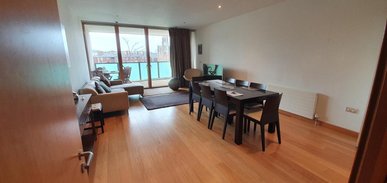 Liffey Suites Dublin Buitenkant foto